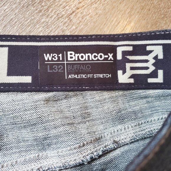 Buffalo Men's Bronco-X Athletic Stretch Fit Blue Jeans, 31 Waist - Picture 3 of 7